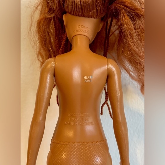 The Little Mermaid Live Action Ariel Doll Barbie Pocahontas Glitter Dress 2022 - Picture 8 of 8